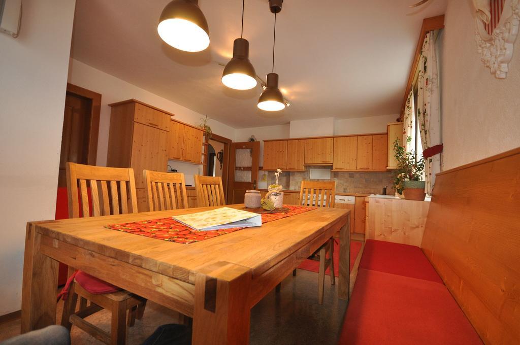 Haus Alpenglueck Apartment เคาเนอร์ทาล ภายนอก รูปภาพ