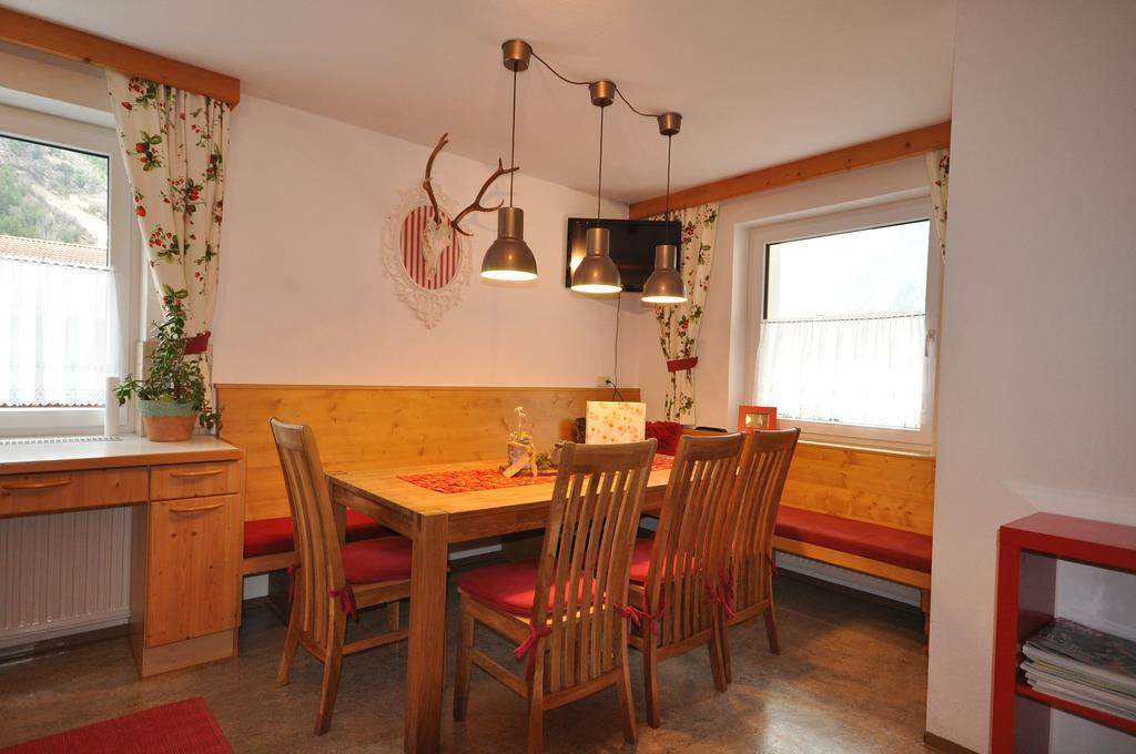 Haus Alpenglueck Apartment เคาเนอร์ทาล ภายนอก รูปภาพ