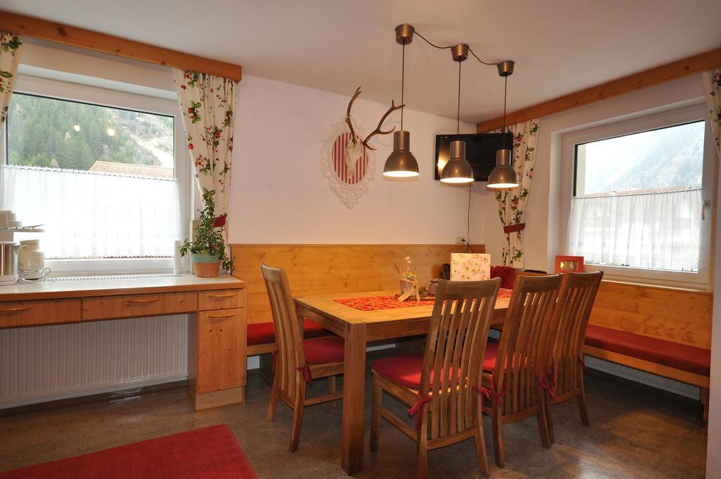 Haus Alpenglueck Apartment เคาเนอร์ทาล ภายนอก รูปภาพ